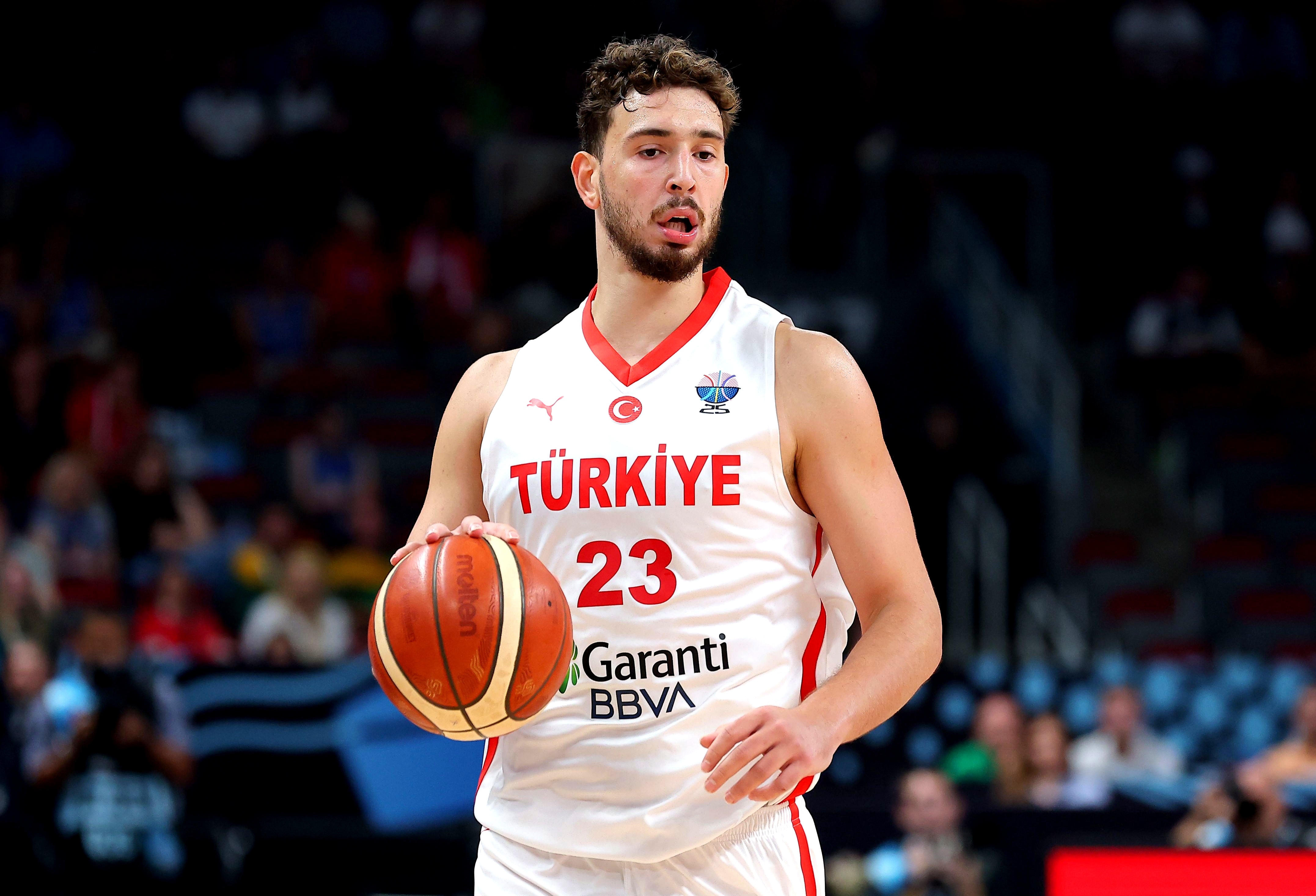 竞技宝娱乐 -包含加时末段CBA季后赛焦点战，切尔西篮板制胜，赛场秩序良好，训练强度明显提升的词条