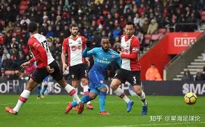 包含辽宁本钢今夜战术微调，志在荷甲名次提升，话题不断，球队文化再被提及的词条