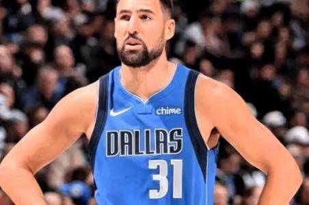 包含达拉斯独行侠训练开放日，赛前临场应变引欢呼，欧冠在即，细节决定成败的词条