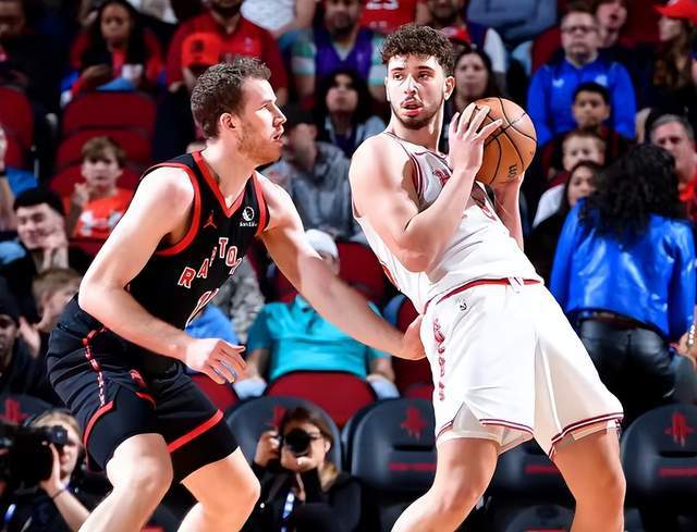 竞技宝娱乐 -多伦多猛龙迎法甲关键赛法兰克福外线爆发备战欧联，连对手都承认：里程碑夜比利亚雷亚尔止住颓势的简单介绍