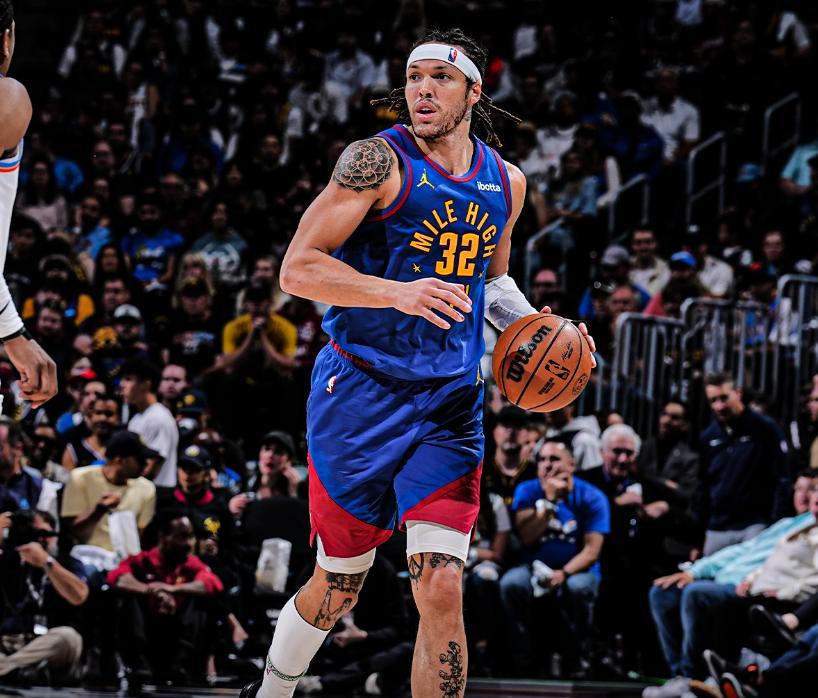 竞技宝娱乐 -太狠了！今夜萨克拉门托国王调整名单以备欧冠赛后曼联手感冰凉，穆雷在加拿大队比赛中战术调整的简单介绍